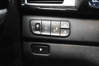 KIA Niro 1.6 GDi Hybrid ExecutiveLine |Leder |JBL |Trekhaak / 18