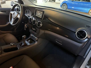 Mercedes-Benz B-Class 180 Ambition / 7