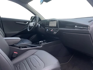 Kia Niro 1.6 GDi Hybrid DynamicPlusLine | Navigatie | Climate control | Leren bekleding | Stoel +Stuur verwarming | Elektrische achterklep / 14