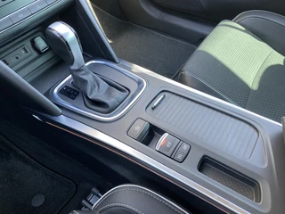 Renault Mégane Estate 1 .3 TCe Bose 160 pk AUT. | navigatie | cruise control | trekhaak | bose audio | keyless | privacy glas / 33