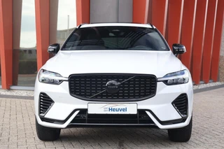 Volvo XC60 T6 Recharge AWD R-Design | Trekhaak | Parkeercamera |Panoramadak | Longe Range | Keyless / 2
