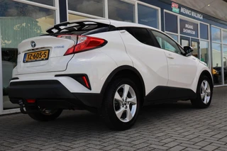 Toyota C-HR 1.8 Hybrid Dynamic|Automaat|Trekhaak|Stoelverwarming|Camera|Navi|ACC / 12