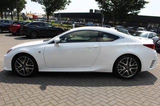 Lexus RC 300h F SPORT Line NL-AUTO CRUISE TRIPLE-LED STOELVENT BLIND-SPOT 19" LM-VELGEN / 8