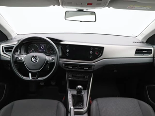Volkswagen Polo 1.0 TSi R-Line | Adaptive Cruise | Climatronic | CarPlay | Parkeersensoren | Navigatie | 16 Inch | 98.183 Km !! / 34