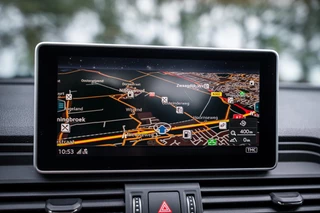 Audi Q5 50 TFSI e Quattro Pro Line | Luchtvering | Matrix LED | Inparkeersysteem | Drive select | Trekhaak | Navigatie | SoH 94% | / 39