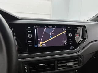 Volkswagen Polo 1.0 TSI R-Line | Adaptive cruise | CarPlay | Camera | Parkeersensoren / 22