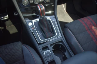 Volkswagen Golf 2.0 TSI GTI TCR Performance Pack Executive 290 pk Nardo Grey | Vol | Keyless | Pano | Camera | Carplay | Adapt.CC | Full LED | Historie / 61