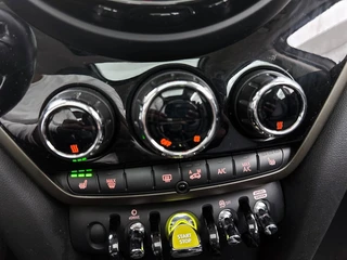 Mini Countryman 1.5 Cooper S E ALL4 Chili Automaat | Cruise Control | Stoelverwarming | Navigatie | Leder | Panoramadak / 21