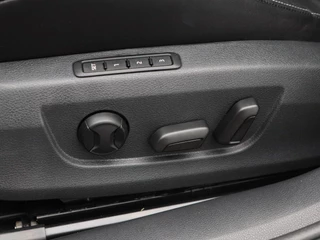 Škoda Superb Combi 1.5 TSi ACT 150 Pk Automaat Sportline Business | Trekhaak | Stoelverwarming | Panorama dak | Camera | Canton Audio | Alcantara | CarPlay | 18 Inch / 24
