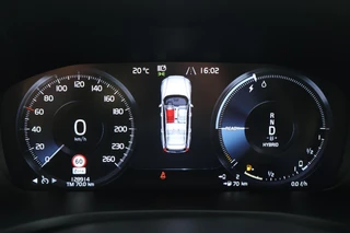 Volvo V60 T6 Recharge AWD R-Design / 17