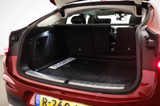 BMW X4 xDrive20i X-Line High Executive | PANORAMADAK | HEAD UP | STUURVERWARMING | TREKHAAK | 19" / 19