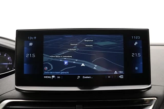 Peugeot 5008 1.2 PureTech Allure Pack Business 130 PK | Automaat | 7-zits | Camera | Cruise Control | Navigatie | Climate Control | Start/stop |Getinte ramen | 1e eigenaar / 29