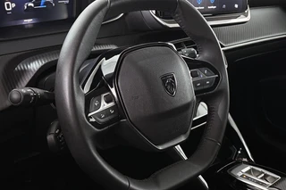 Peugeot 208 1.2 Hybrid 100 e-DCS6 Allure NL Auto Apple CarPlay Parkeersensoren / 12