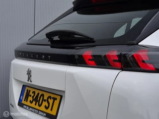 PEUGEOT 2008 1.2 PURETECH ACTIVE/LED/CARPLAY/CRUISE/PDC/BLUETOOTH / 12