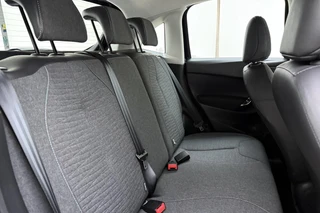 Citroen C3 1.2 PureTech Feel Edition Afkomstig van 1e eigenaar! l Climate Control l Cruise Control l Trekhaak l Elektrische ramen voor + spiegels l LED dagrij verlichting l ESP l ABS / 14