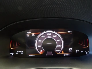 SEAT Arona 1.0 TSI 95pk Xperience / 17