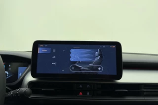 Jeep Avenger 1.2 e-Hybrid Summit Automaat | JBL Soundsystem | Navigatie | Elektrische achterklep | Keylee | Climate control | Camera | Draadloze telefoonlader / 29