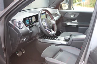 Mercedes-Benz EQB 250+ AMG LINE 7P. / 25