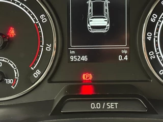 Skoda Kamiq 1.0 TSI Business Edition Automaat | Trekhaak | Camera | Apple CarPlay | Stoelverwarming | Lane Assist / 17