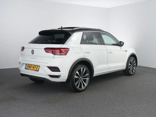 Volkswagen T-Roc 1.5 TSI Sport Business R-line | Trekhaak afneembaar | Pano | Winterpakket | Virtual | / 2