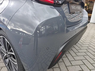 Toyota Yaris 1.5 Hybrid 115 Dynamic NIEUW DIRECT LEVERBAAR! MODEL 2026 STOEL/STUURVERW PARK-SENSOREN BLIND SPOT 17'' LM-VELGEN NAVI KEYLESS LED APPLE/ANDROID / 12