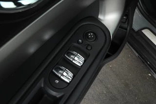 MINI Countryman Mini 1.5 Cooper S E ALL4 Chili  Panorama, Head Up, Automaat / 18