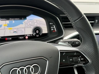 Audi A6 Avant 55 TFSI e 367pk quattro Pro Line S Competition Audi Exclusive kleur / 53