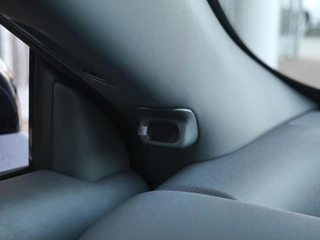 Leapmotor B05 ProMax Design 67.1 kWh | Panoramadak | Elektrisch verstelbare stoelen | Stuurwiel verwarming | Apple carplay/Android auto | Sfeerverlichting | Regensensor | Privacyglas | 19 inch lichtmetalen velgen / 28