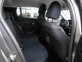Peugeot 208 1.2 PureTech Active | Airco | Navigatie | Cruise control | Apple carplay/ Android auto | Dab radio | Led dag rijverlichting | Rijstrooksensor met correctie / 15