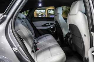 Jaguar E-PACE 1.5 P300e AWD R-Dynamic S Leder|Carplay|Camera / 23