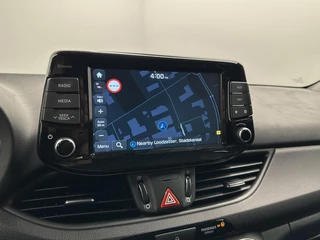 Hyundai i30 1.0 T-GDI Comfort CLIMATE CAMERA CARPLAY LM / 29