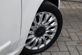 Fiat 500 1.0 HYBRID LOUNGE NAVI / PDC / APLLE/ANDROID AUTO / 5