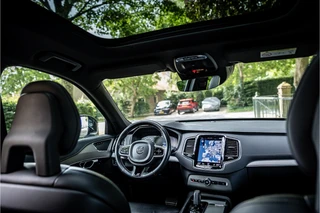 Volvo XC90 2.0 T8 AWD R-Design  Luchtvering Massage Stoelventilatie Head Up Panorama / 21