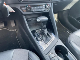 Kia Niro 1.6 GDi PHEV DynamicLine | Climate control | Adaptive cruise control | Stoel + stuur verwarming / 21