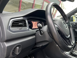 Volkswagen T-Roc 2.0 TSI 4Motion Sport  | Pano | ACC | LED |Camera | Trekhaak | Stoelverw. | / 14