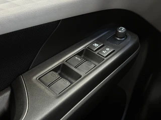 Suzuki Swift 1.2 Select Smart Hybrid / 28