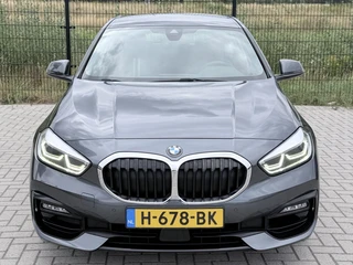 BMW 1-serie 118i Executive Edition | Carplay | PDC | Navi | Sportstuur / 9