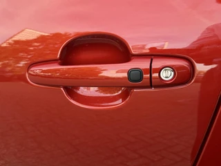 Toyota Aygo X 1.0 VVT-i MT Envy CABRIO KEYLESS PARK-SENSOREN STOELVERWARMING APPLE/ANDROID LM-VELGEN 18" / 22