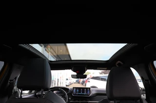 Peugeot e-208 EV GT 350 50 kWh|Pano|Stoelverwarming|Camera|Apple carplay+Android auto|Clima|Cruise / 19