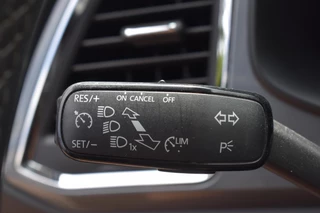 SEAT Ateca 1.0 EcoTSI Style Business Intense Navigatie | Sensoren | LED | Elek. Achterklep | 12 mnd BOVAG garantie | Whatsapp 06-53188999 / 17