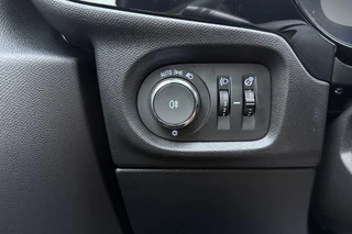 Opel Corsa Electric Long Range GS 51 kWh | NIEUW | tot 429km WLTP | 100kW snelladen | Stoel- & stuurverwarming | Camera | Apple Carplay/Android Auto / 22