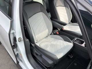 Volkswagen ID.3 Pro 58 kWh 204 PK Trekhaak | ACC | Carplay | SOH 94% / 8