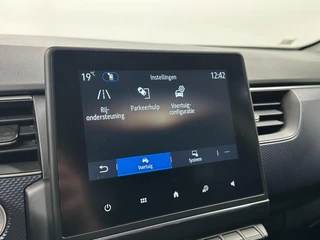 Renault Arkana 1.6 E-Tech full hybrid 145 evolution CAMERA CRUISE LM NAVI CARPLAY. / 39