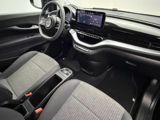 Fiat 500 Icon 42 kWh 3-Fase SOH 92% Navigatie | Carplay&Android | 85KW Snellaadvermogen / 13