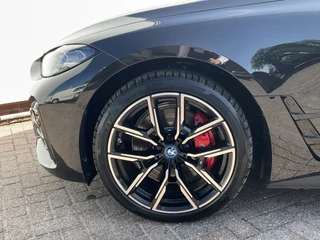 BMW i4 M50 M-Sport 84kWh 544PK sOH 95% Pano Laser HUD Harman/Kardon Elek.Trekhaak Leer BOMVOL! / 22