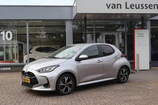 Toyota Yaris 1.5 HYBRID 115 STYLE PARK-SENSOREN BLIND-SPOT LM-VELGEN PRIVACY-GLASS LED-PAKKET AD-CRUISE APPLE/ANDROID