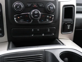 Dodge Ram 1500 5.7 V8 4x4 Crew Cab Classic | LEDER | SCHUIFDAK | LPG | TREKHAAK | NAVIGATIE / 28