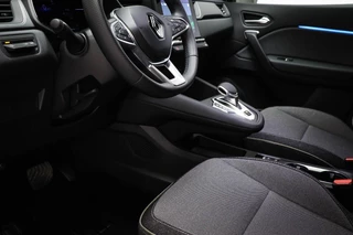 Renault Captur 1.3 mild hybrid 160 techno / 28