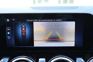 Mercedes B-klasse 200 Luxury Line / Panoramadak / Stuurwielverwarming / Stoelverwarming / 10