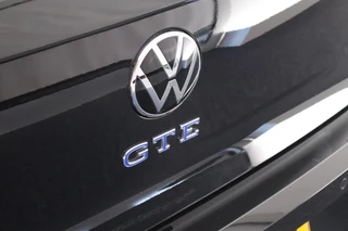 Volkswagen Golf 1.5 272pk eHybrid GTE Trekhaak 360Camera Memory Leder Stoelventilatie HUD Navigatie Panoramadak / 60